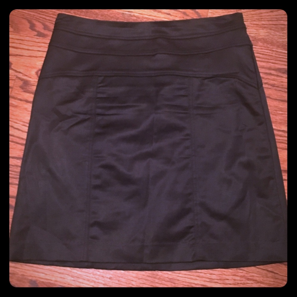 Guess black stretch skirt